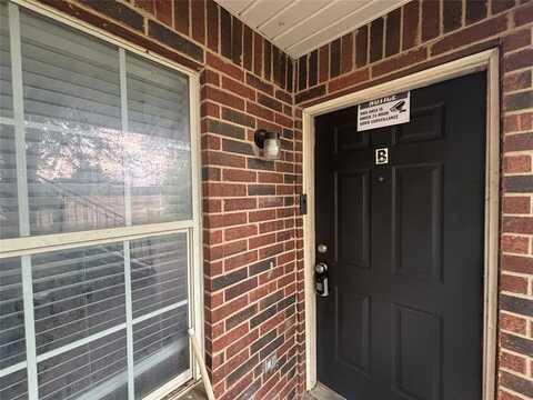 300 S Magnolia Street, Crowley, TX 76036