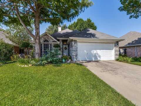 7425 Bennington Drive, Watauga, TX 76148