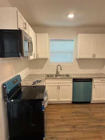 809 N Maxey Street, Sherman, TX 75090