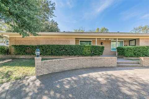 6501 Calmont Avenue, Fort Worth, TX 76116