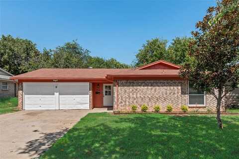 413 Wallace Drive, Crowley, TX 76036