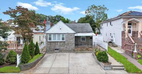 548 Keller Avenue, Elmont, NY 11003