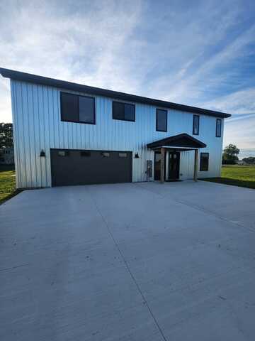 3920 Kochville Rd, Saginaw, MI 48604
