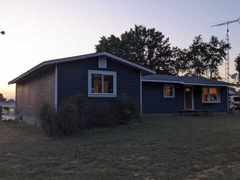 421 South Pike Street, Palestine, IL 62451