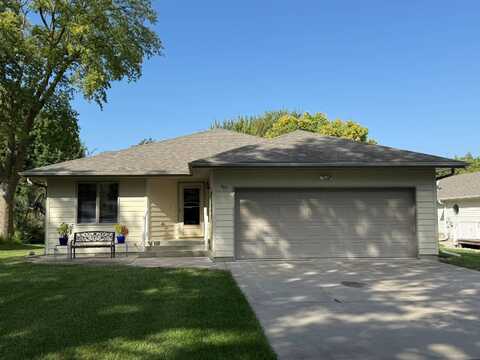 507 S Maltby Ave, Sutton, NE 68979