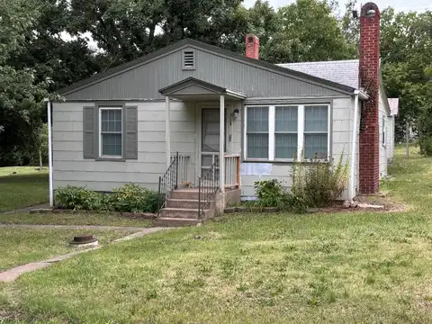 713 Prospect St, Onaga, KS 66521