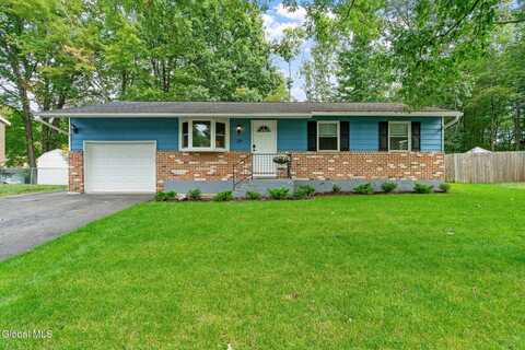 29 Karista Spring Drive, Saratoga Springs, NY 12866