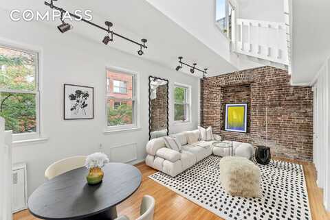 207 East 21st Street, New York, NY 10010