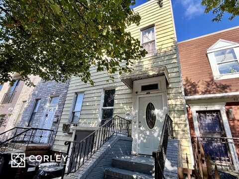 89 Stanhope St, Brooklyn, NY 11221
