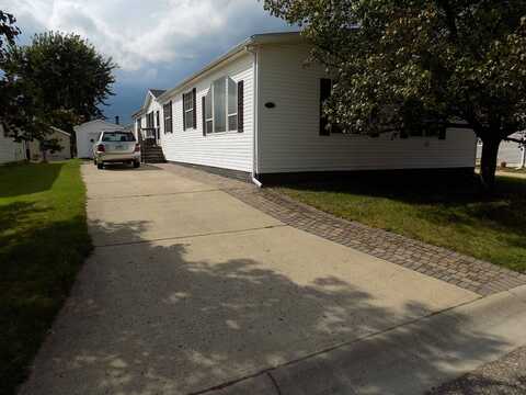 11090 Stony River Ct, South Lyon, MI 48178