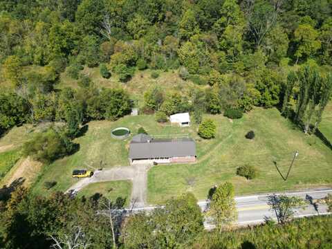3514 Charleston Road, Gandeeville, WV 25243