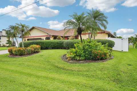 25 SE 12th Ct, Cape Coral, FL 33990