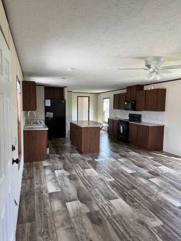 1706 4th Ave W., Coal Valley, IL 61240