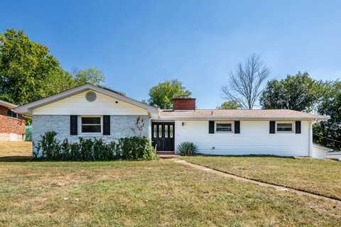 7 Grand Circle Dr, Maryland Heights, MO 63043