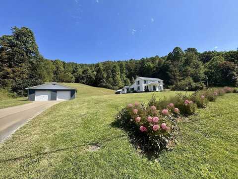 10585 Clay Road, Newton, WV 25266