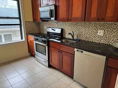 33rd street & 34th Avenue, Astoria, NY 11106