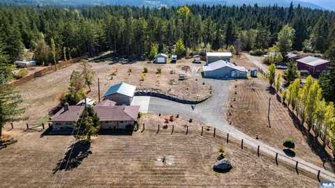 273702 Hwy 101, Sequim, WA 98382