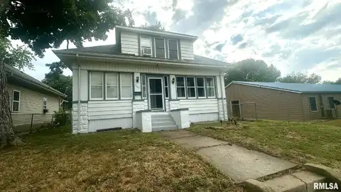 1324 N 6TH Street, Quincy, IL 62301
