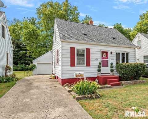 2240 E Keys Avenue, Springfield, IL 62702