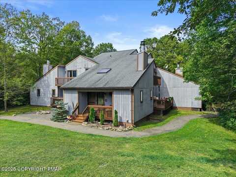 16 Ski Side Court, Tannersville, PA 18372