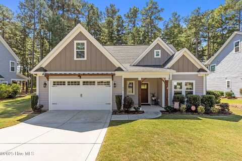 590 Legacy Lakes Way, Aberdeen, NC 28315