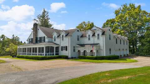 2037 W La Plume Road, La Plume, PA 18440