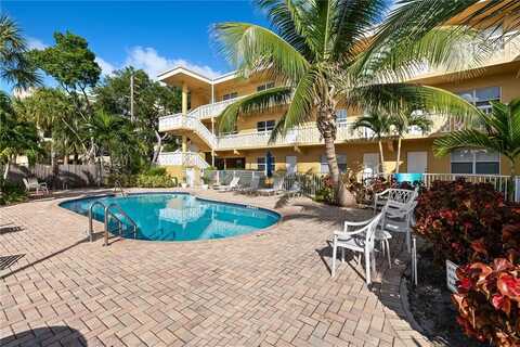 815 Middle River Dr, Fort Lauderdale, FL 33304