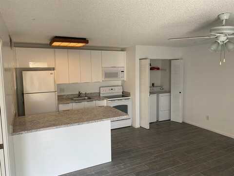 645 Executive Center Dr, West Palm Beach, FL 33401