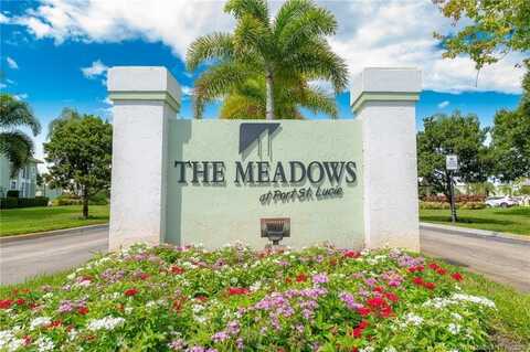 2109 SE Wild Meadow Circle, Port Saint Lucie, FL 34952