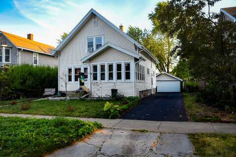 1011 W OKLAHOMA Street, APPLETON, WI 54914