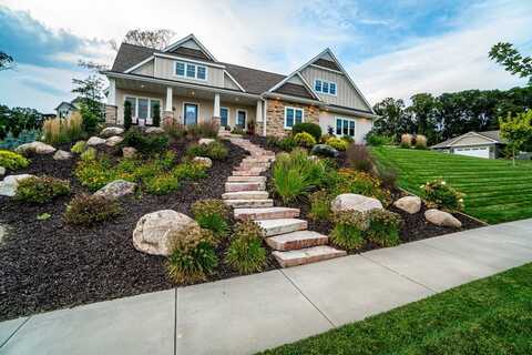 2749 33rd Avenue, Eau Claire, WI 54703