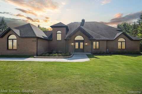22463 Norfolk Court, Novi, MI 48374