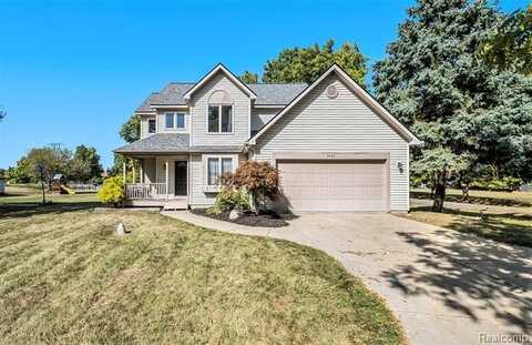 3424 W Shiawassee Avenue, Fenton, MI 48430