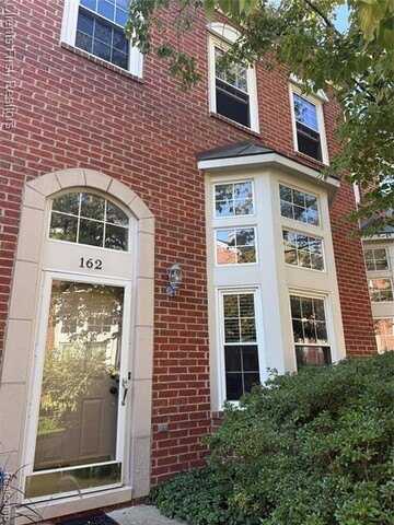 162 S Georgetown Square, Royal Oak, MI 48067