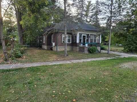 316 S Main Street, Webberville, MI 48892