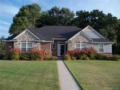 1126 Watersmeet Drive, Oxford, MI 48371