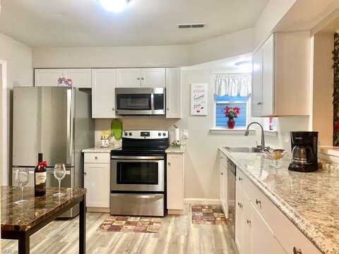 947 Fern Ridge Road, Virginia Beach, VA 23452