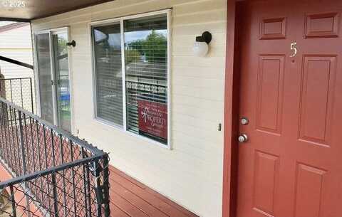 8208 NE 13TH AVE, Vancouver, WA 98665