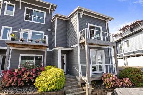 230 MARITIME LN, Astoria, OR 97103