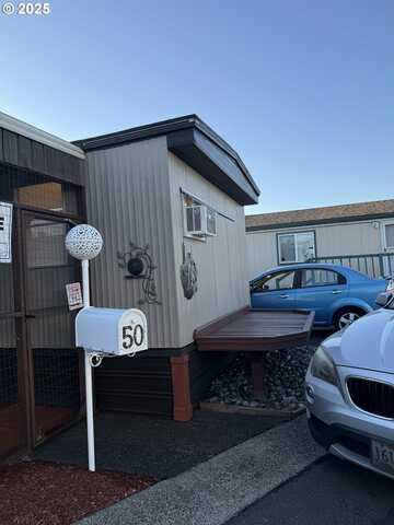 19776 SE STARK ST, Portland, OR 97233