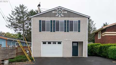 203 SE SURF AVE, Lincoln City, OR 97367