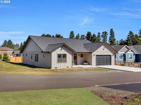 1054 Picture PL, Gearhart, OR 97138