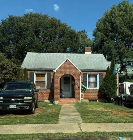 3221 Greenland AVE NW, Roanoke, VA 24012