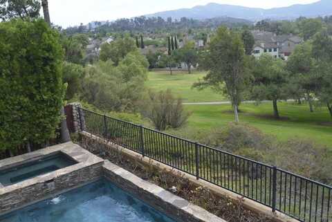 320 Crownview Ct, San Marcos, CA 92069