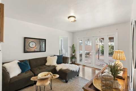 7200 Colony Rd, La Mesa, CA 91942