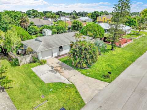 401 SW Aster Road, Port Saint Lucie, FL 34953