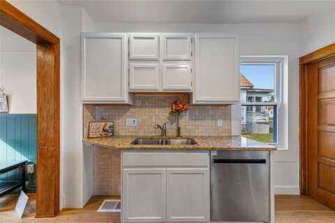 405 Columbus Avenue, Albert Lea, MN 56007