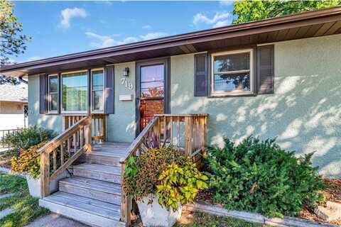 719 49th Avenue NE, Columbia Heights, MN 55421