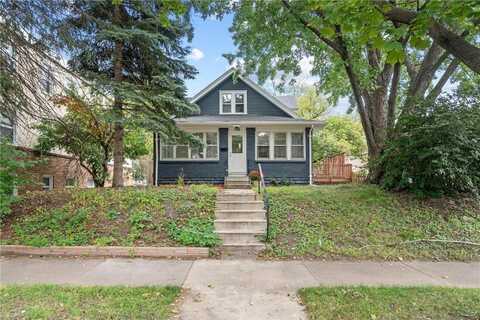 388 Snelling Avenue S, Saint Paul, MN 55105