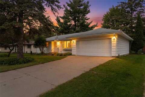 8920 61st Avenue N, New Hope, MN 55428